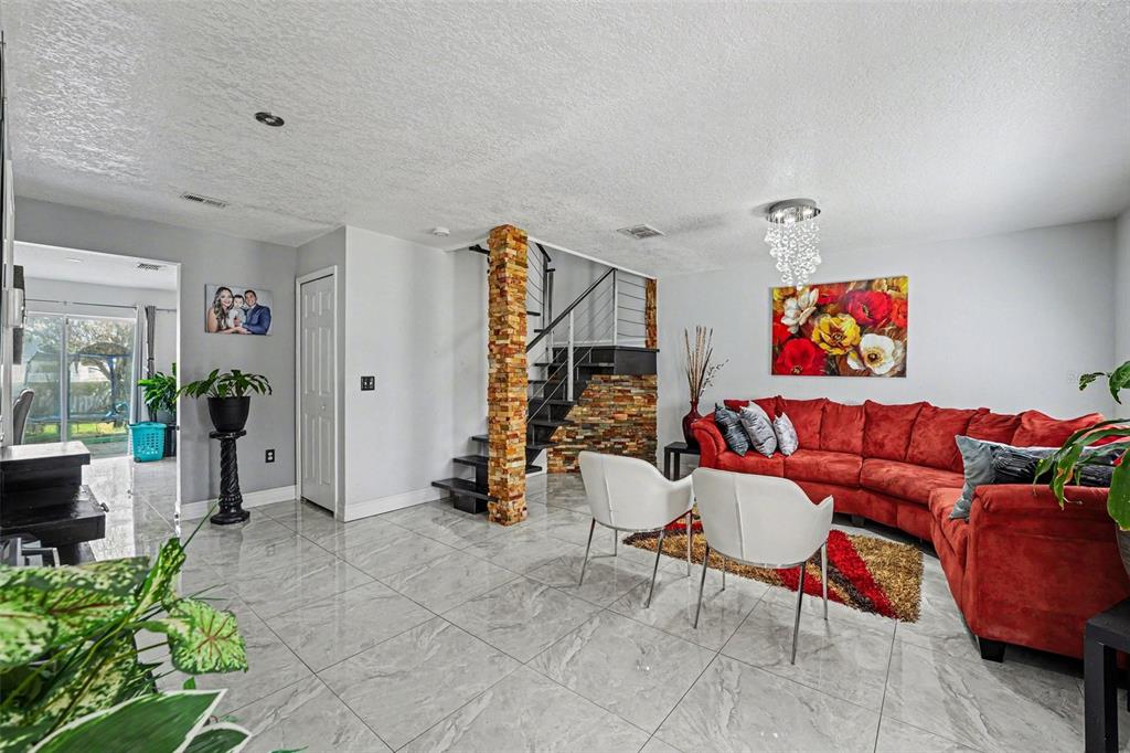 5684 Sycamore Canyon Drive Kissimmee, FL 34758 - Photo 4 of 18