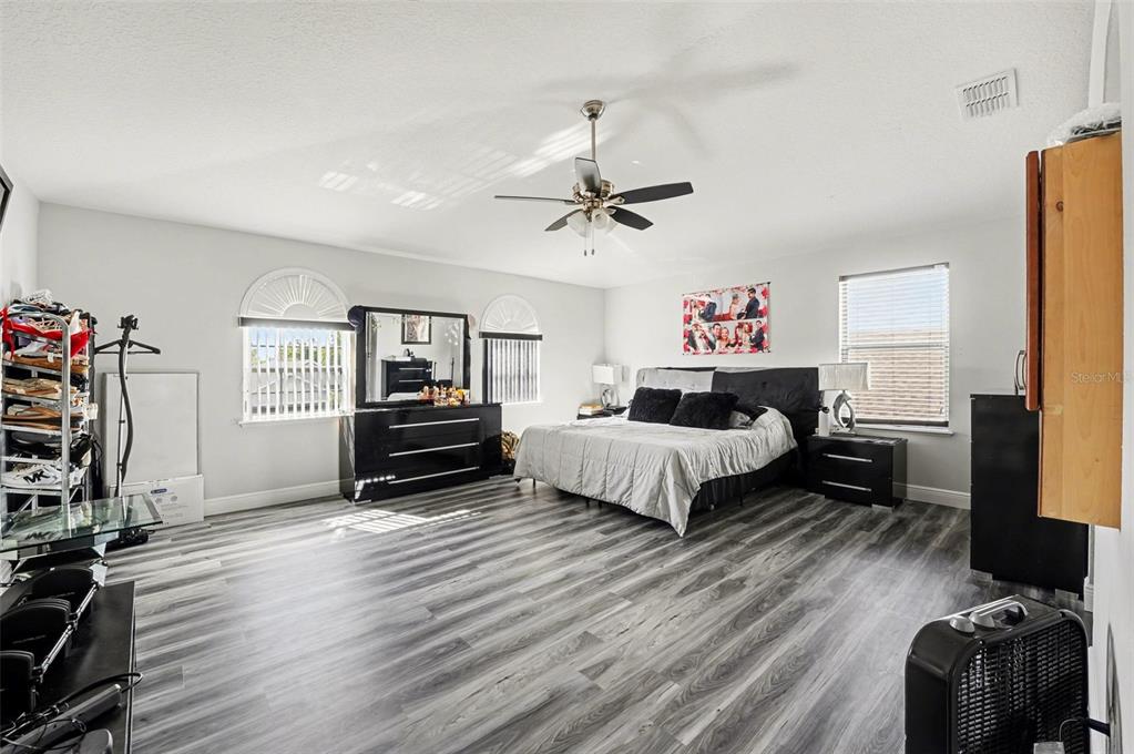 5684 Sycamore Canyon Drive Kissimmee, FL 34758 - Photo 8 of 18