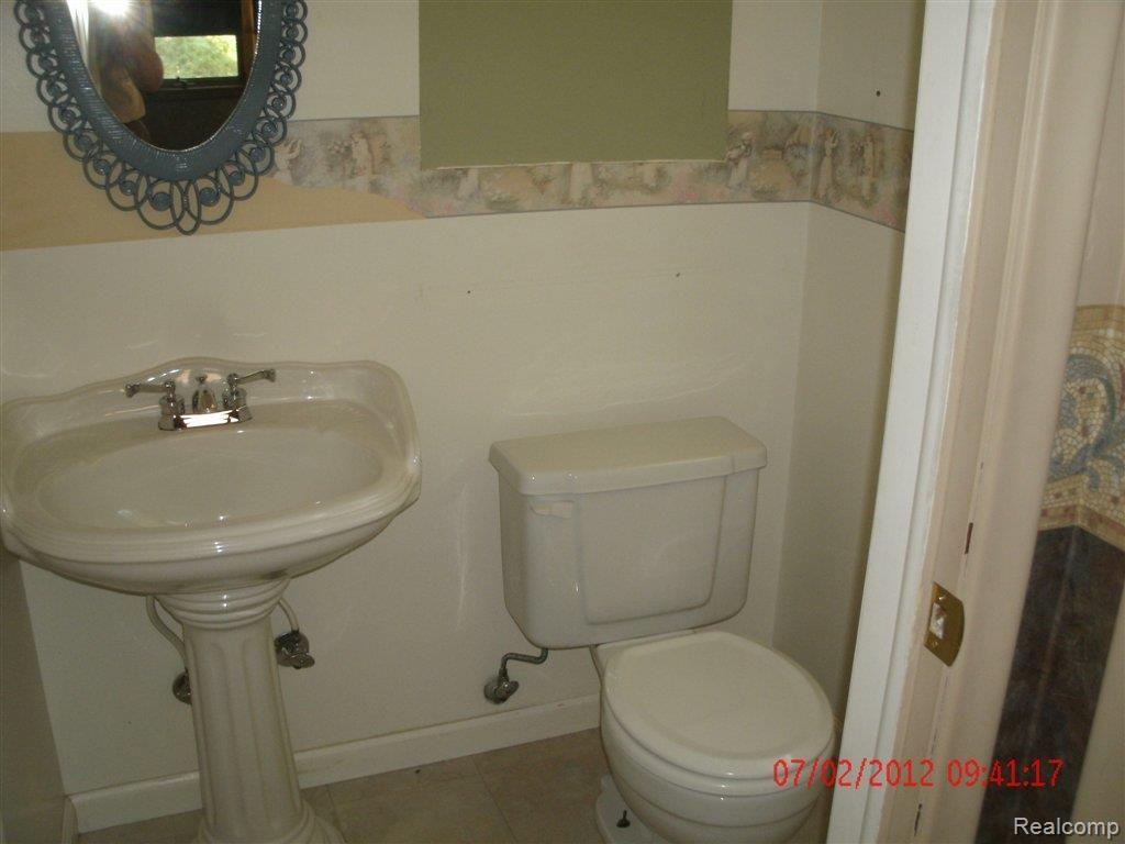 3152 Harrison Avenue Rochester, MI 48307 - Photo 13 of 19 7-2-2012 (21).JPG