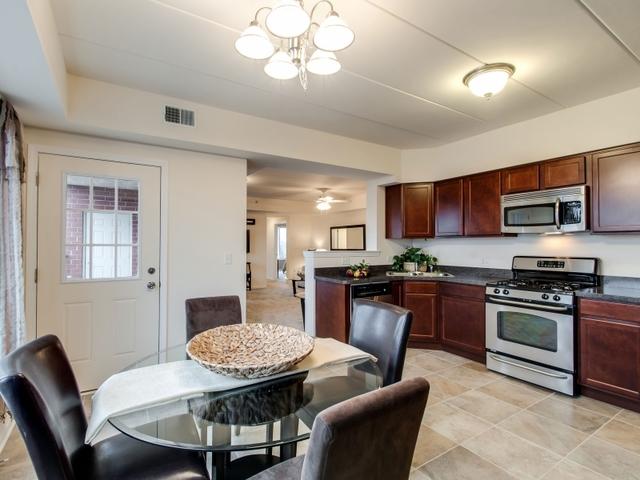 2321 183rd Street, Unit 204 Homewood, IL 60430 - Photo 10 of 18