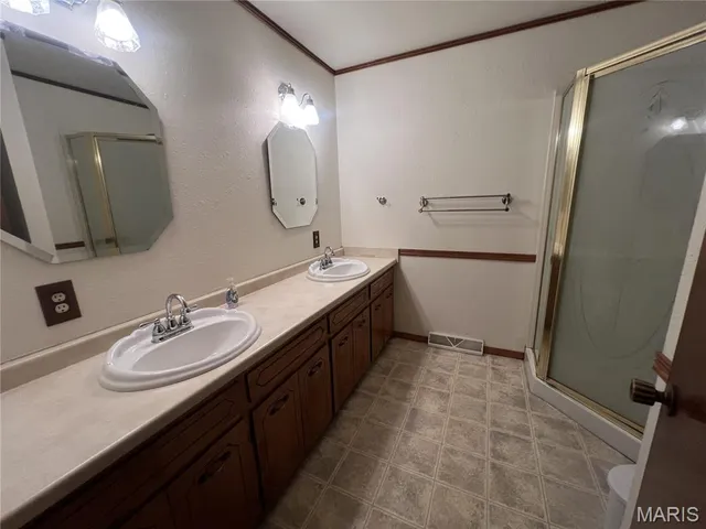 $268,000 | 205 Pcr 920, Perryville, MO 63775