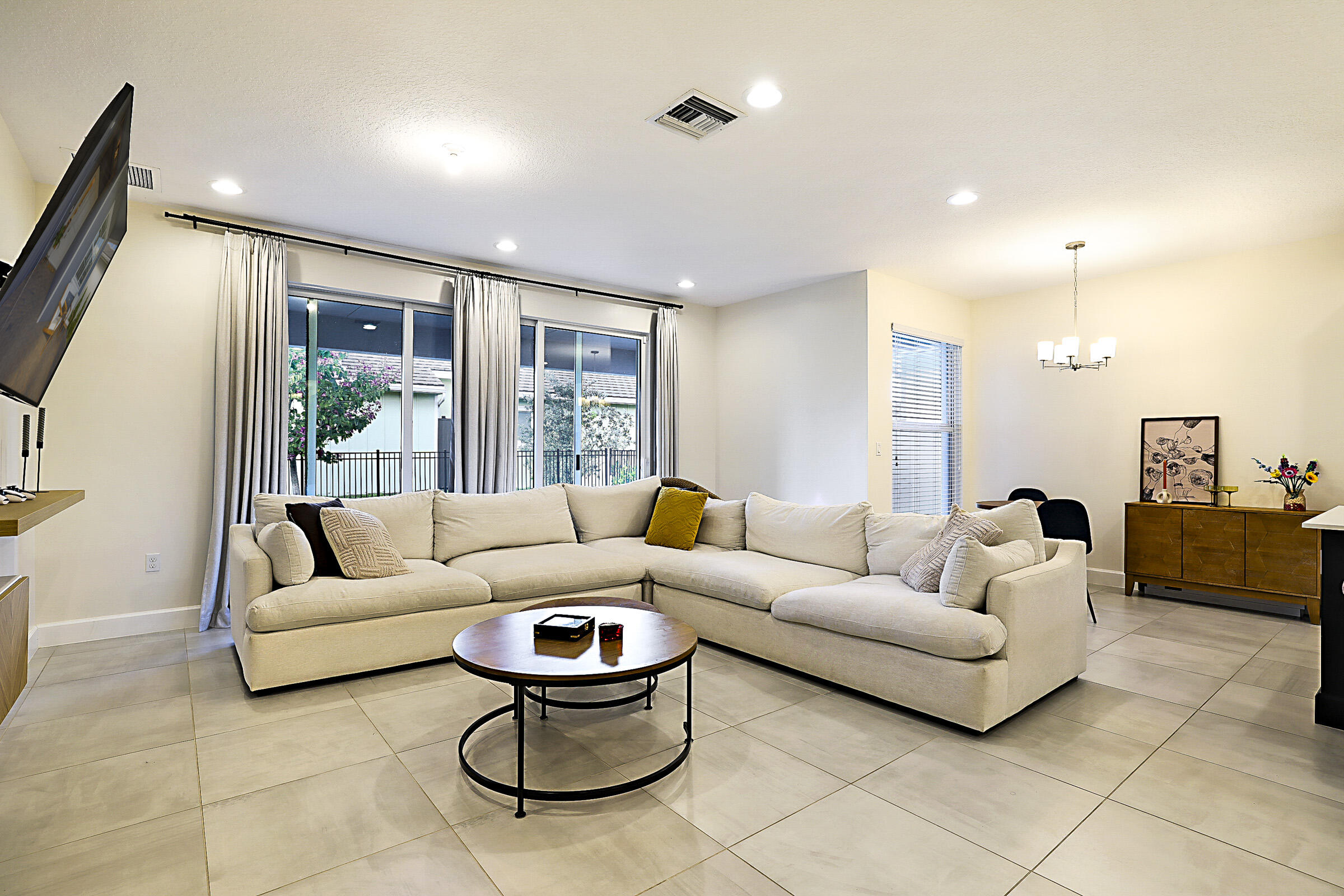 19199 Rolling Acrs Road Loxahatchee, FL 33470 - Photo 10 of 57 19199 Rolling Acres Rd-8