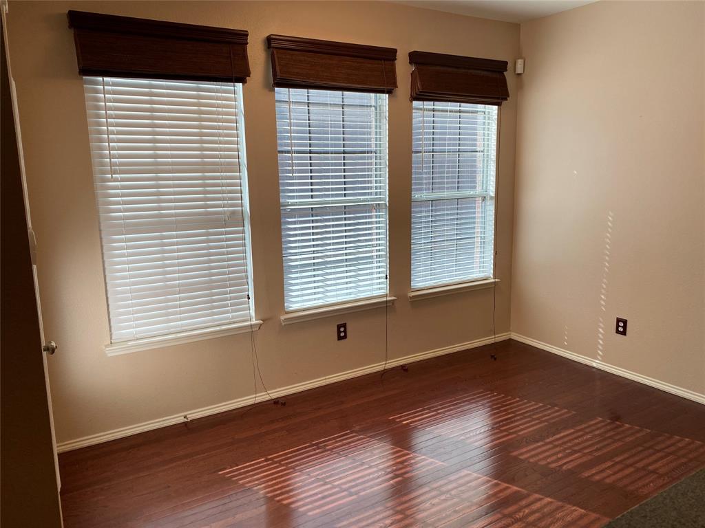 207 Colonial Lane Euless, TX 76040 - Photo 13 of 35