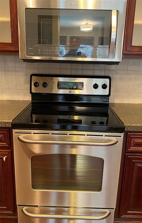 207 Colonial Lane Euless, TX 76040 - Photo 20 of 35