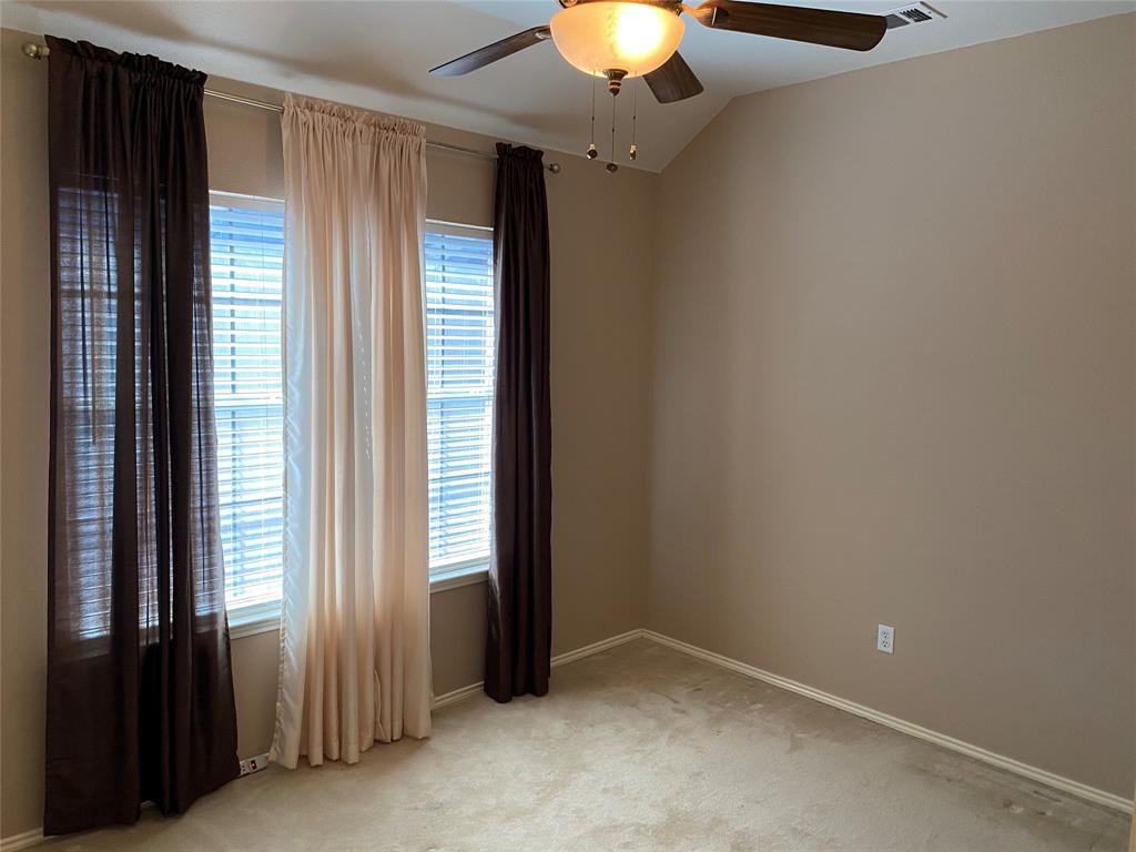 207 Colonial Lane Euless, TX 76040 - Photo 22 of 35
