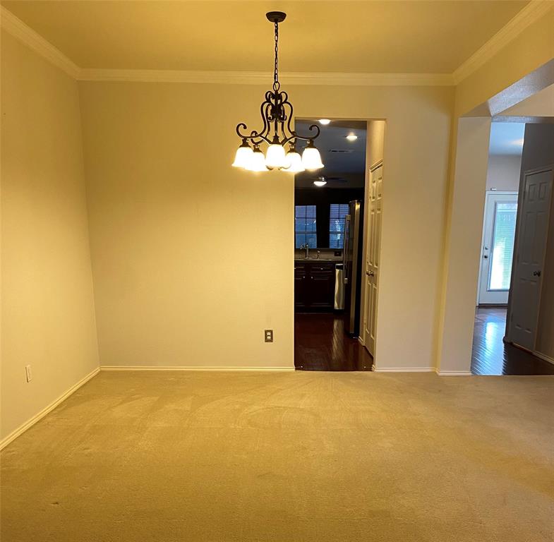 207 Colonial Lane Euless, TX 76040 - Photo 7 of 35