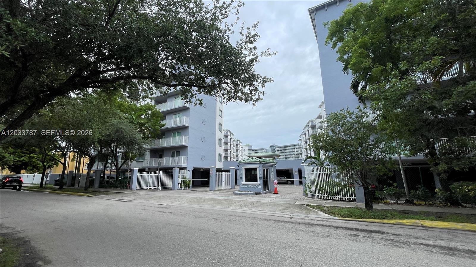 2475 Northwest 16th St Road, Unit 309 Miami, FL 33125 - Photo 3 of 3