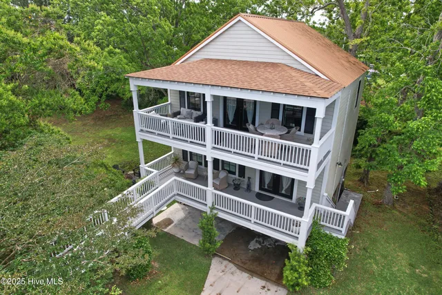 $2,200 | 297 Broad Street, Oriental, NC 28571