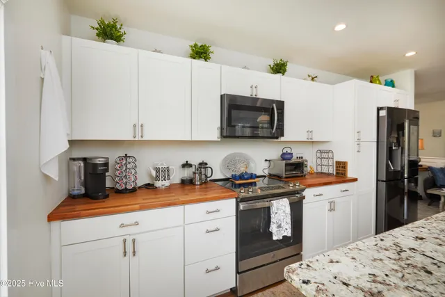 $2,200 | 297 Broad Street, Oriental, NC 28571