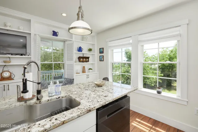 $2,200 | 297 Broad Street, Oriental, NC 28571