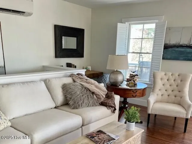 $2,200 | 297 Broad Street, Oriental, NC 28571