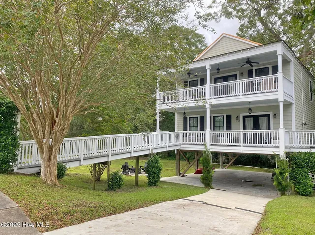 $2,200 | 297 Broad Street, Oriental, NC 28571