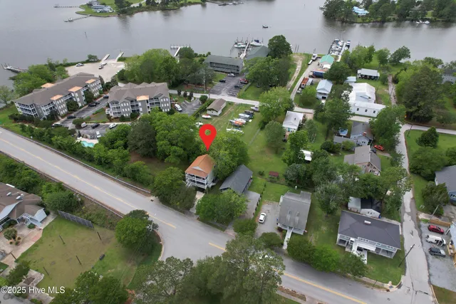 $2,200 | 297 Broad Street, Oriental, NC 28571