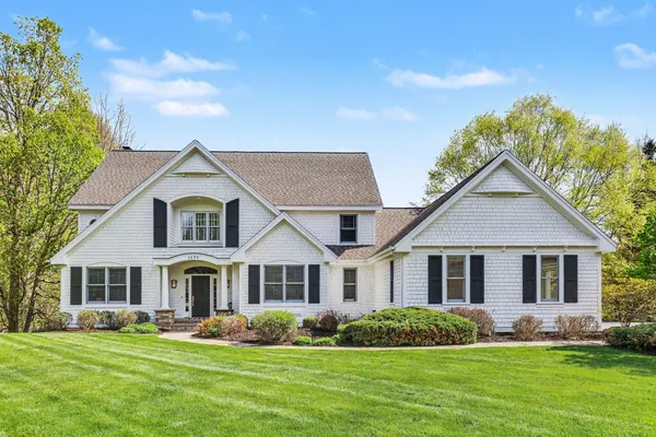 $1,499,000 | 1670 Flowers Crossing Drive Northeast, Grand Rapids, MI 49525