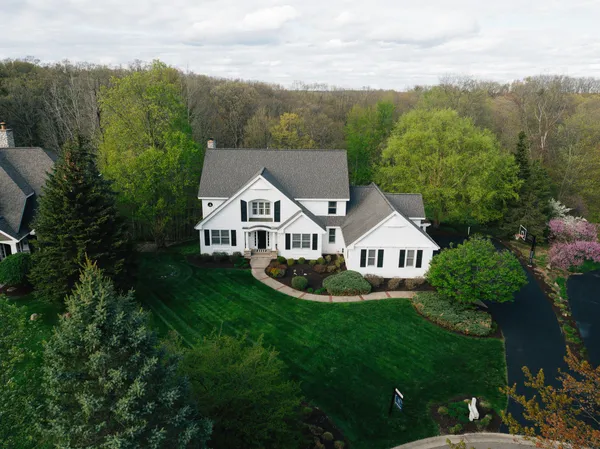 $1,499,000 | 1670 Flowers Crossing Drive Northeast, Grand Rapids, MI 49525
