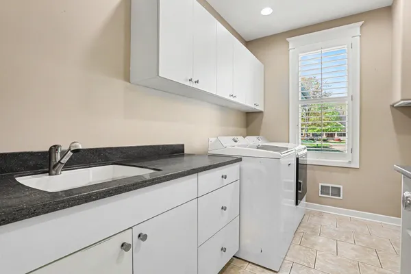$1,499,000 | 1670 Flowers Crossing Drive Northeast, Grand Rapids, MI 49525