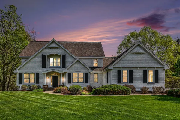 $1,499,000 | 1670 Flowers Crossing Drive Northeast, Grand Rapids, MI 49525