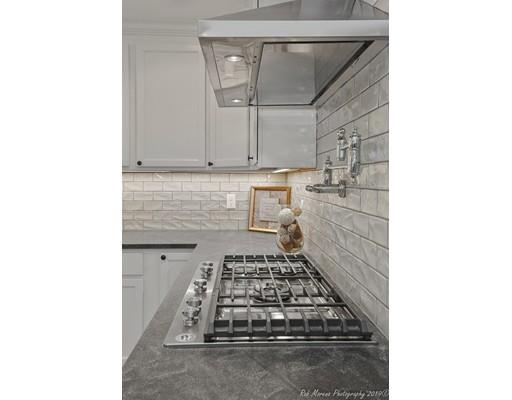 3 Victoria Road Manchester, MA 01944 - Photo 8 of 41 Gallery Image 8