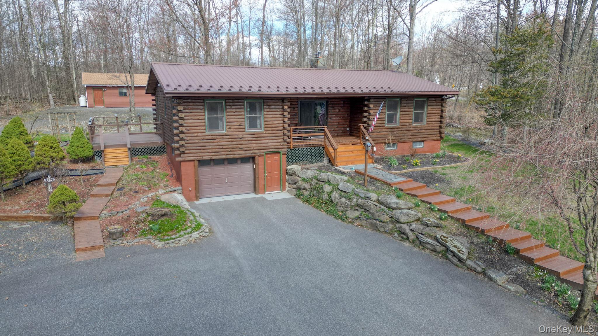 239 Millsburg Road Middletown, NY 10940 - Photo 2 of 41