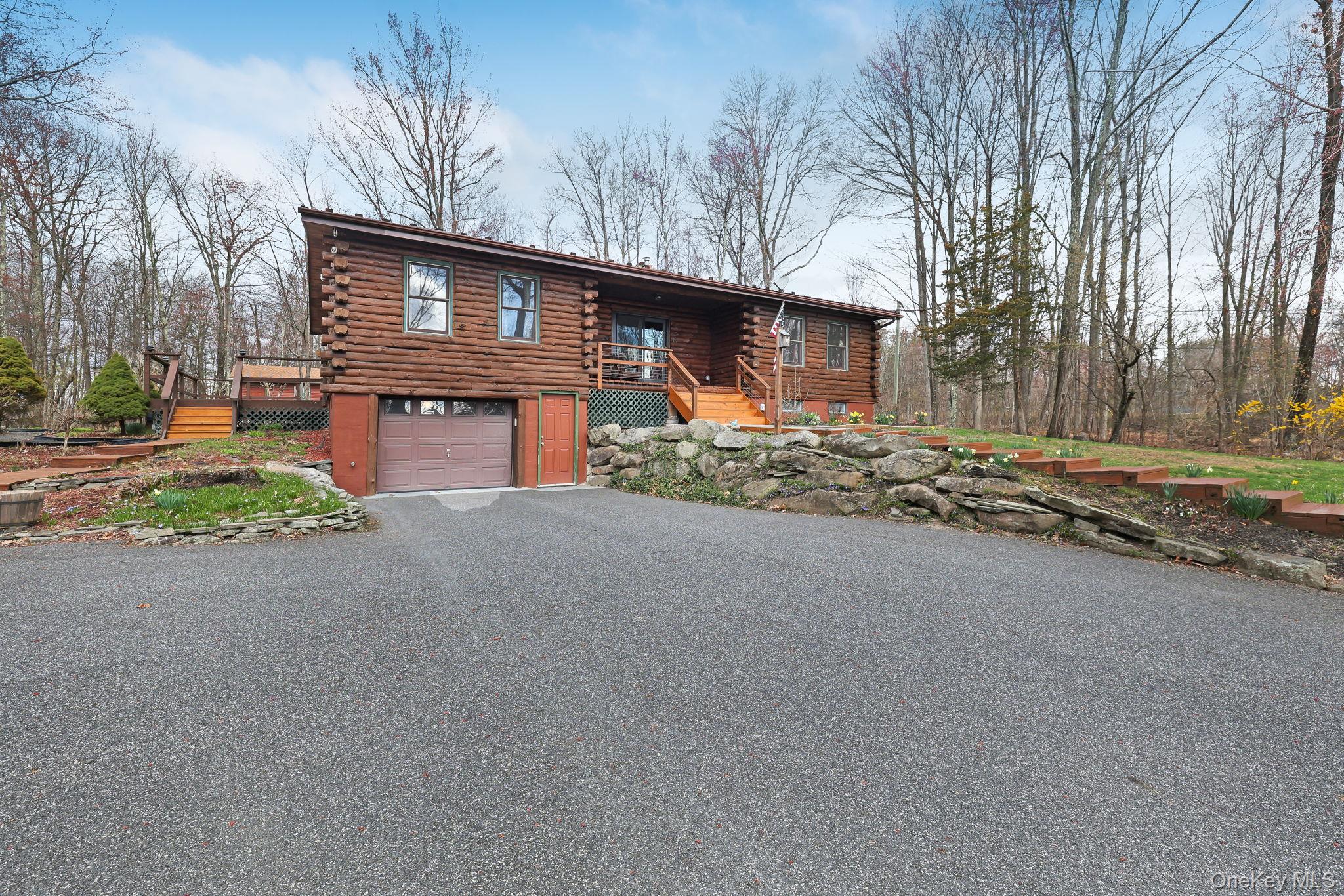 239 Millsburg Road Middletown, NY 10940 - Photo 3 of 41