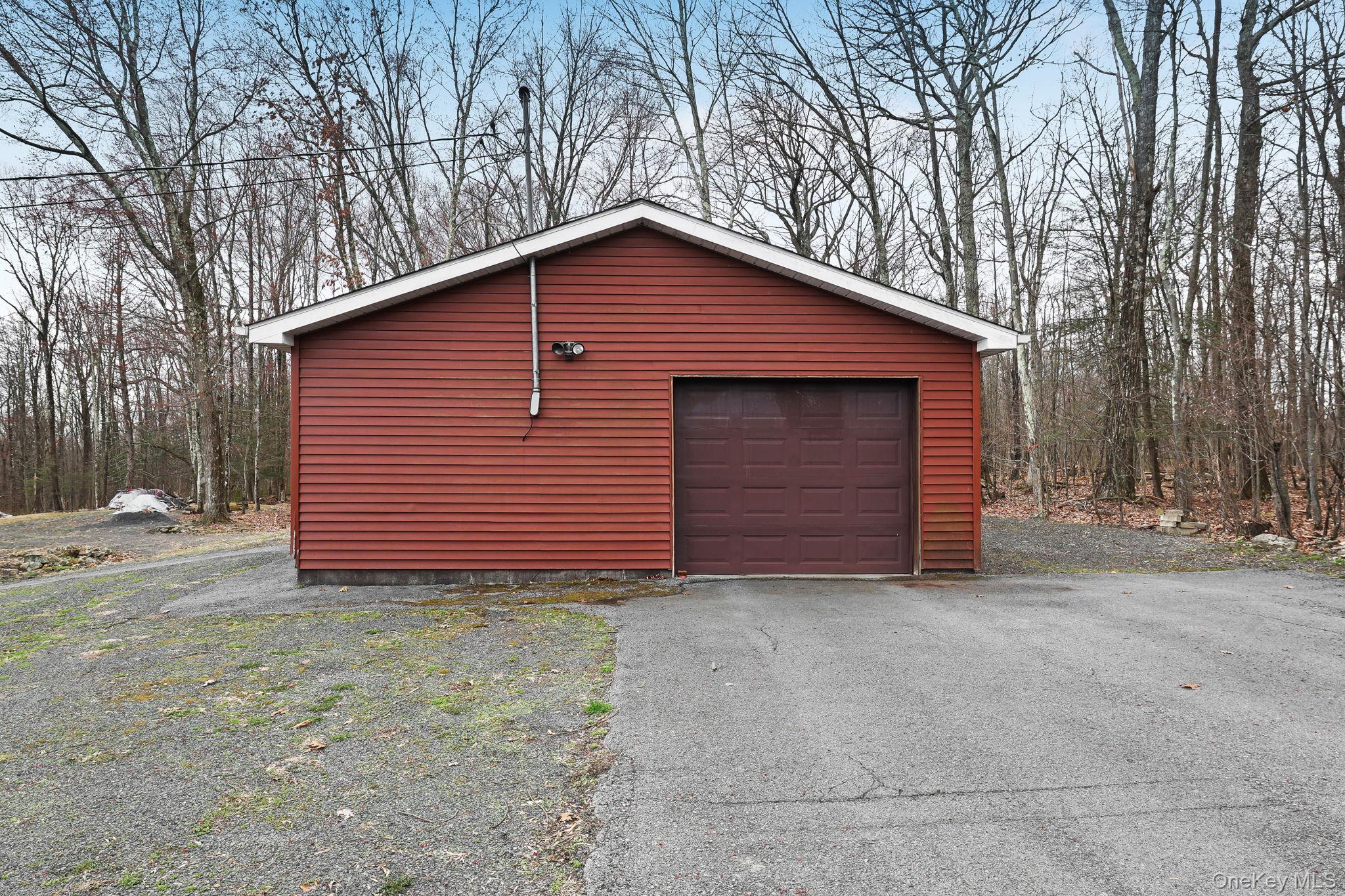 239 Millsburg Road Middletown, NY 10940 - Photo 36 of 41