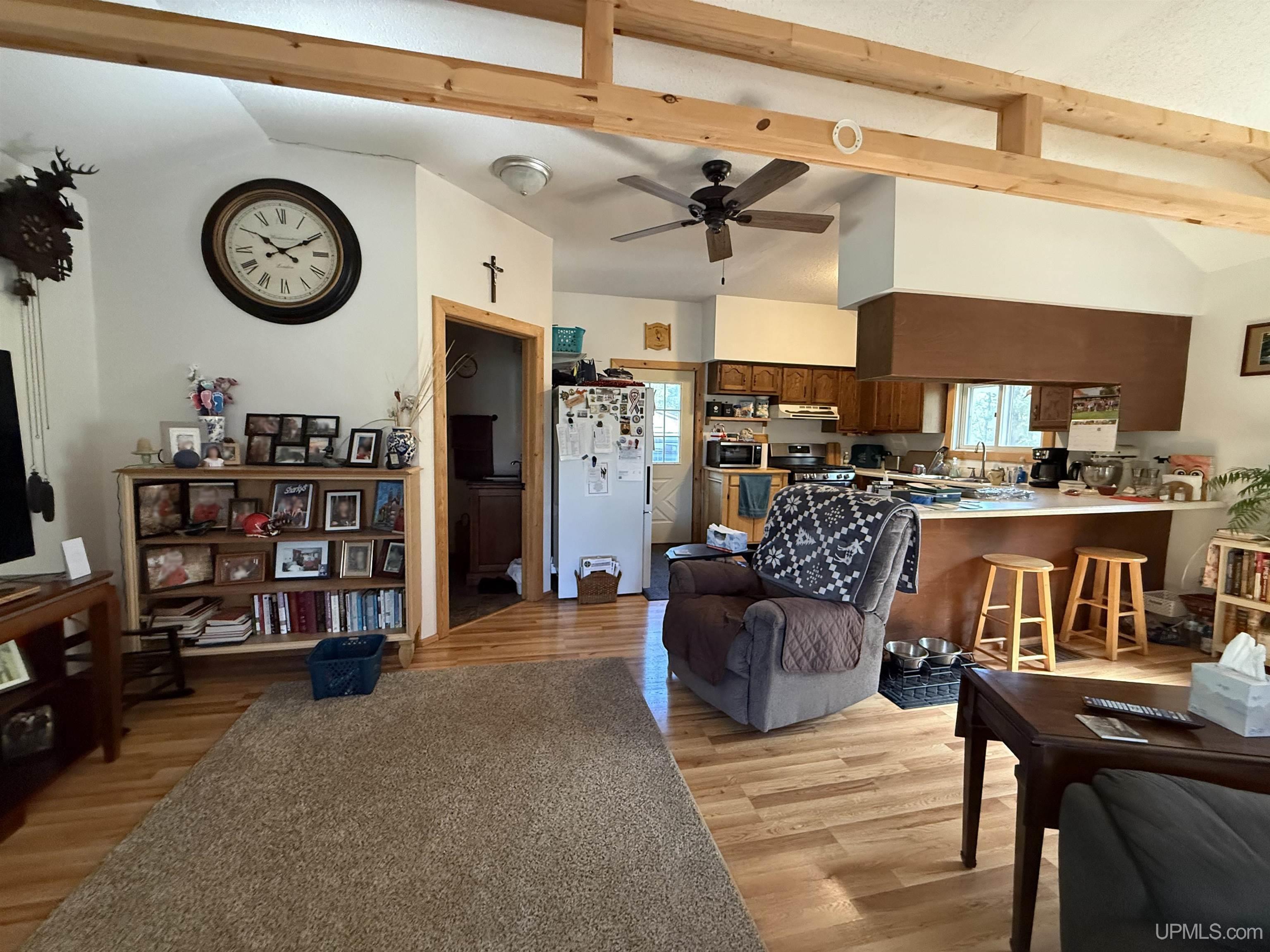 218 Riverside Road Marquette, MI 49855 - Photo 2 of 12