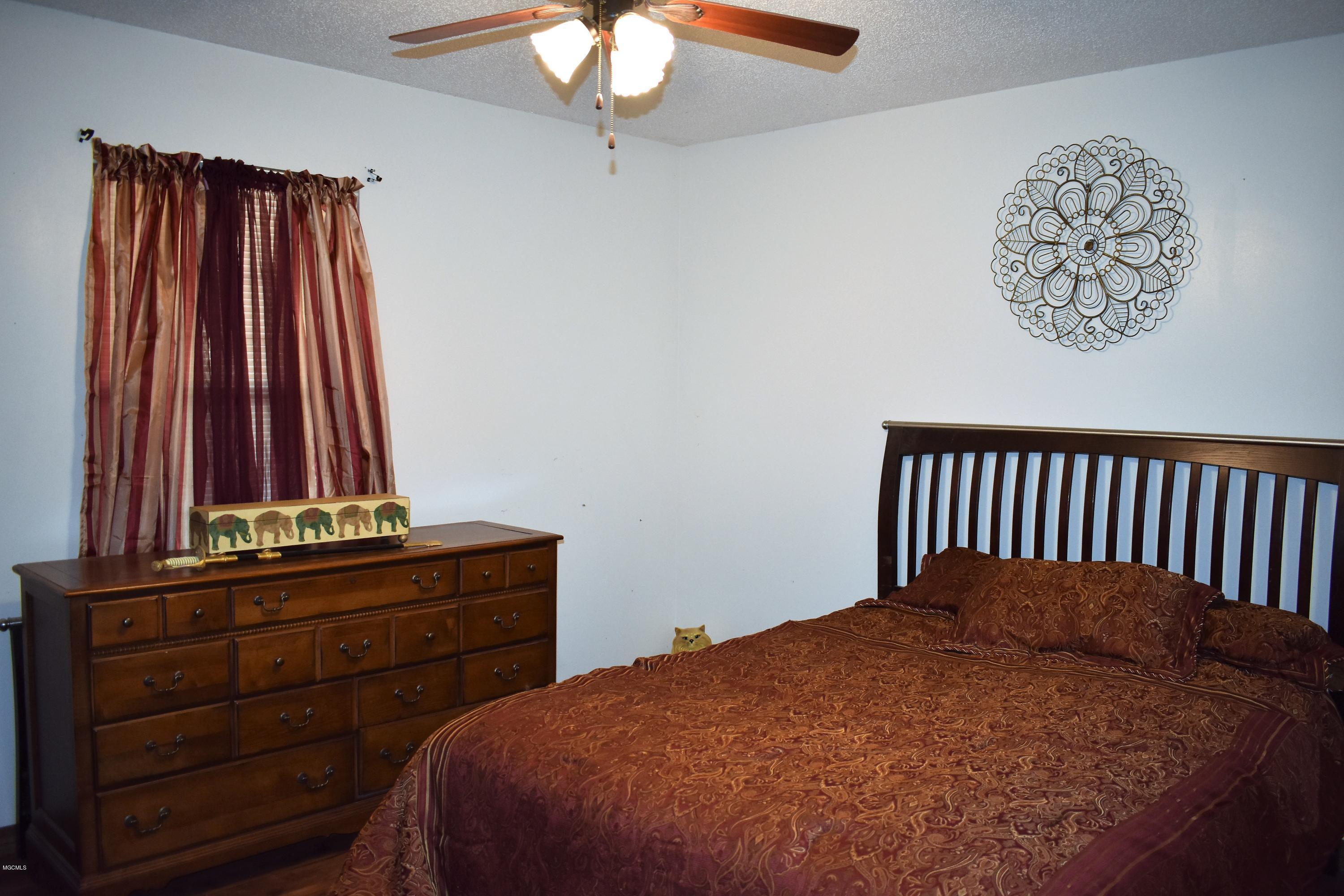 4004 Kasper Road Moss Point, MS 39562 - Photo 23 of 38 DSC_0037