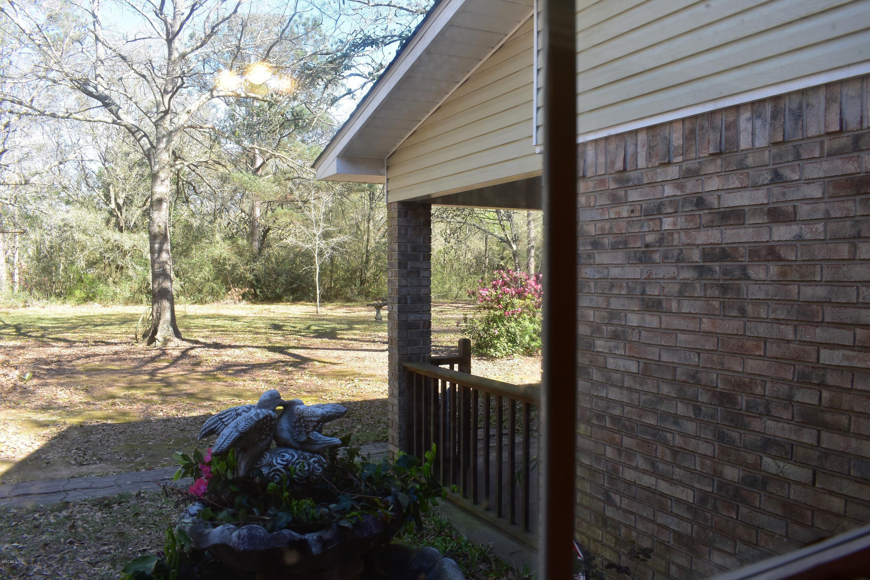 4004 Kasper Road Moss Point, MS 39562 - Photo 10 of 38 DSC_0014