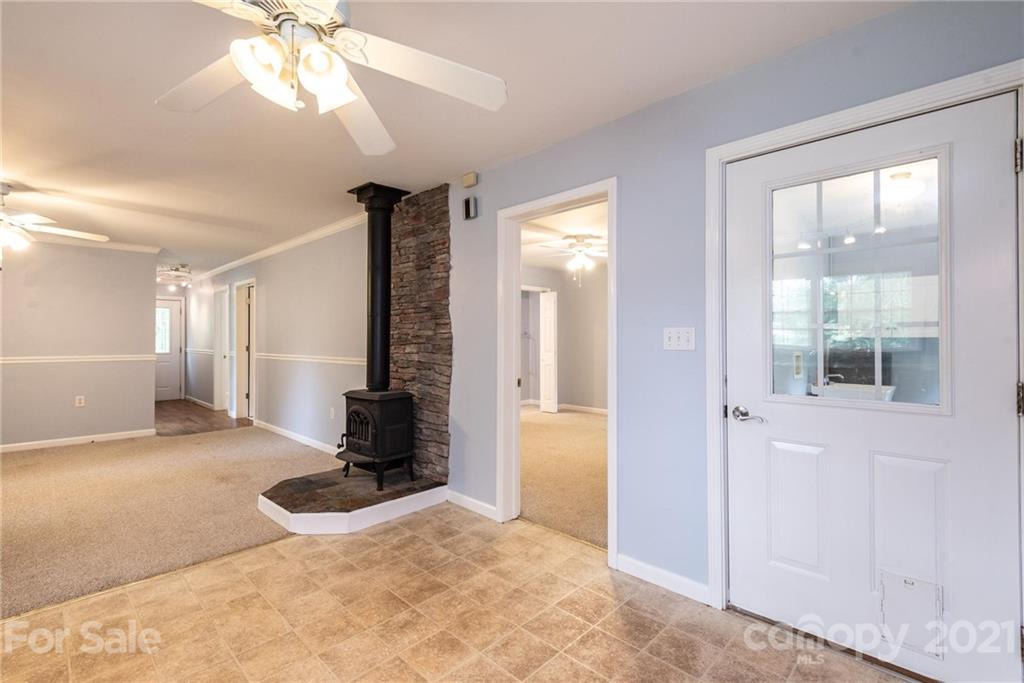 4663 Pittstown Road Hickory, NC 28602 - Photo 14 of 44 Gallery Image 14