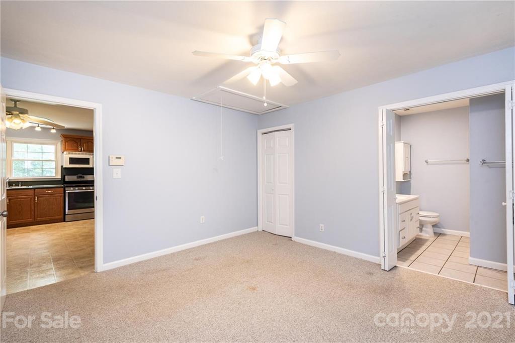 4663 Pittstown Road Hickory, NC 28602 - Photo 16 of 44 Gallery Image 16