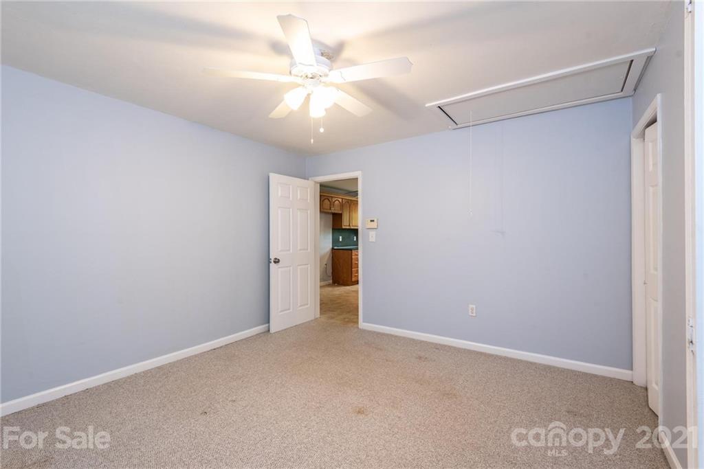 4663 Pittstown Road Hickory, NC 28602 - Photo 18 of 44 Gallery Image 18