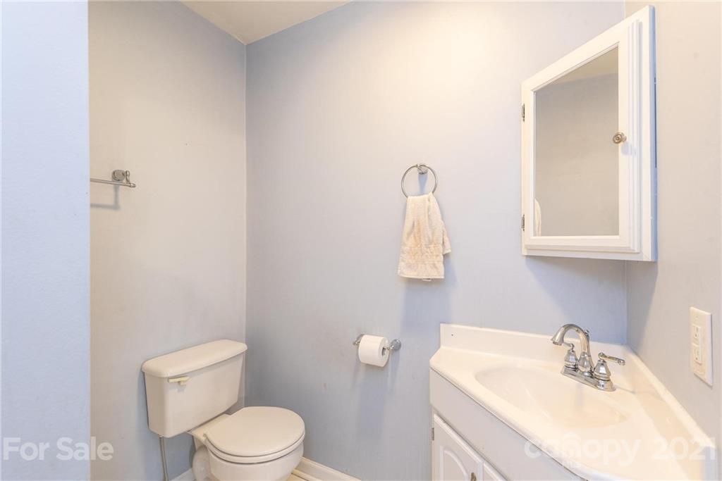 4663 Pittstown Road Hickory, NC 28602 - Photo 22 of 44 Gallery Image 22