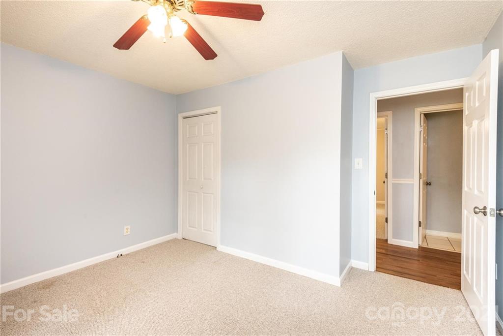 4663 Pittstown Road Hickory, NC 28602 - Photo 23 of 44 Gallery Image 23