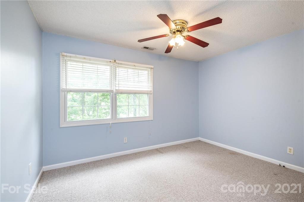 4663 Pittstown Road Hickory, NC 28602 - Photo 24 of 44 Gallery Image 24
