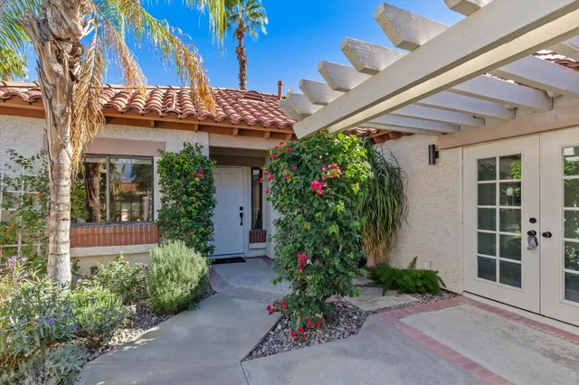 $530,000 | 126 Avellino Circle, Palm Desert, CA 92211