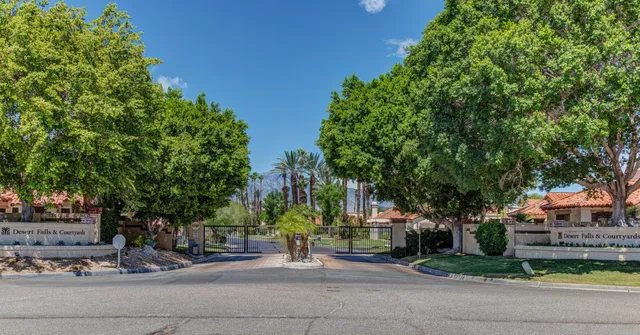 $530,000 | 126 Avellino Circle, Palm Desert, CA 92211
