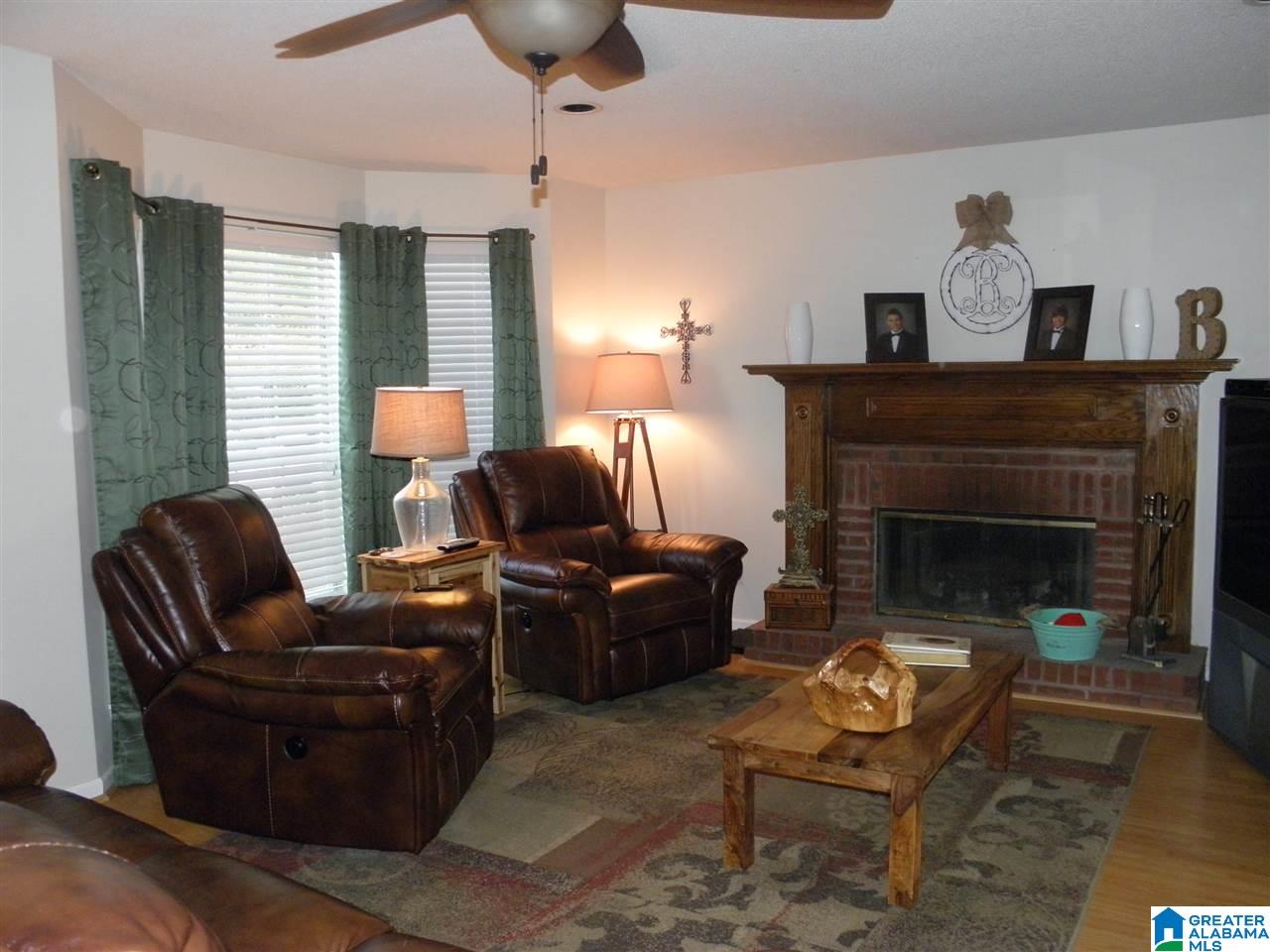 917 8th Street Pleasant Grove, AL 35127 - Photo 2 of 32