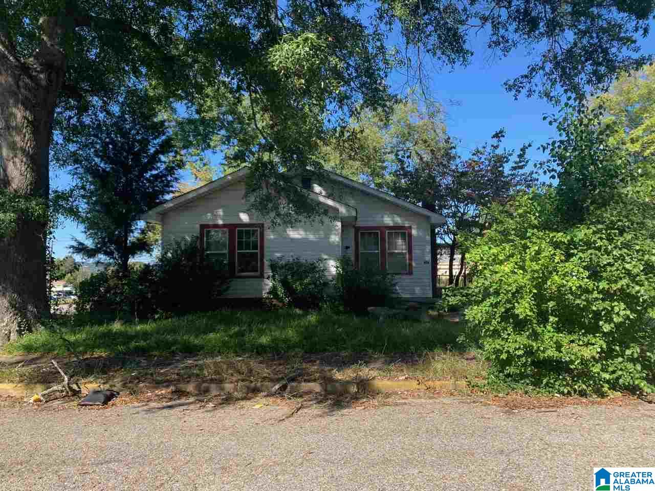 906 Windsor Street Gadsden, AL 35903 - Photo 1 of 4