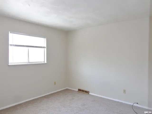 $899 | 4726 West Merol Court, Unit A, Peoria, IL 61604