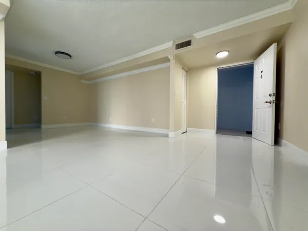 $2,100 | 5962 Morningstar Circle, Unit 102, Delray Beach, FL 33484
