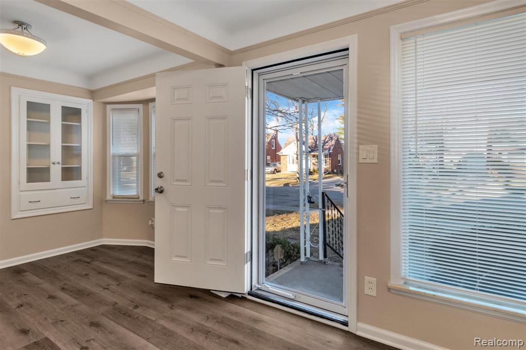 9952 Appleton Redford, MI 48239 - Photo 4 of 23 Gallery Image 4
