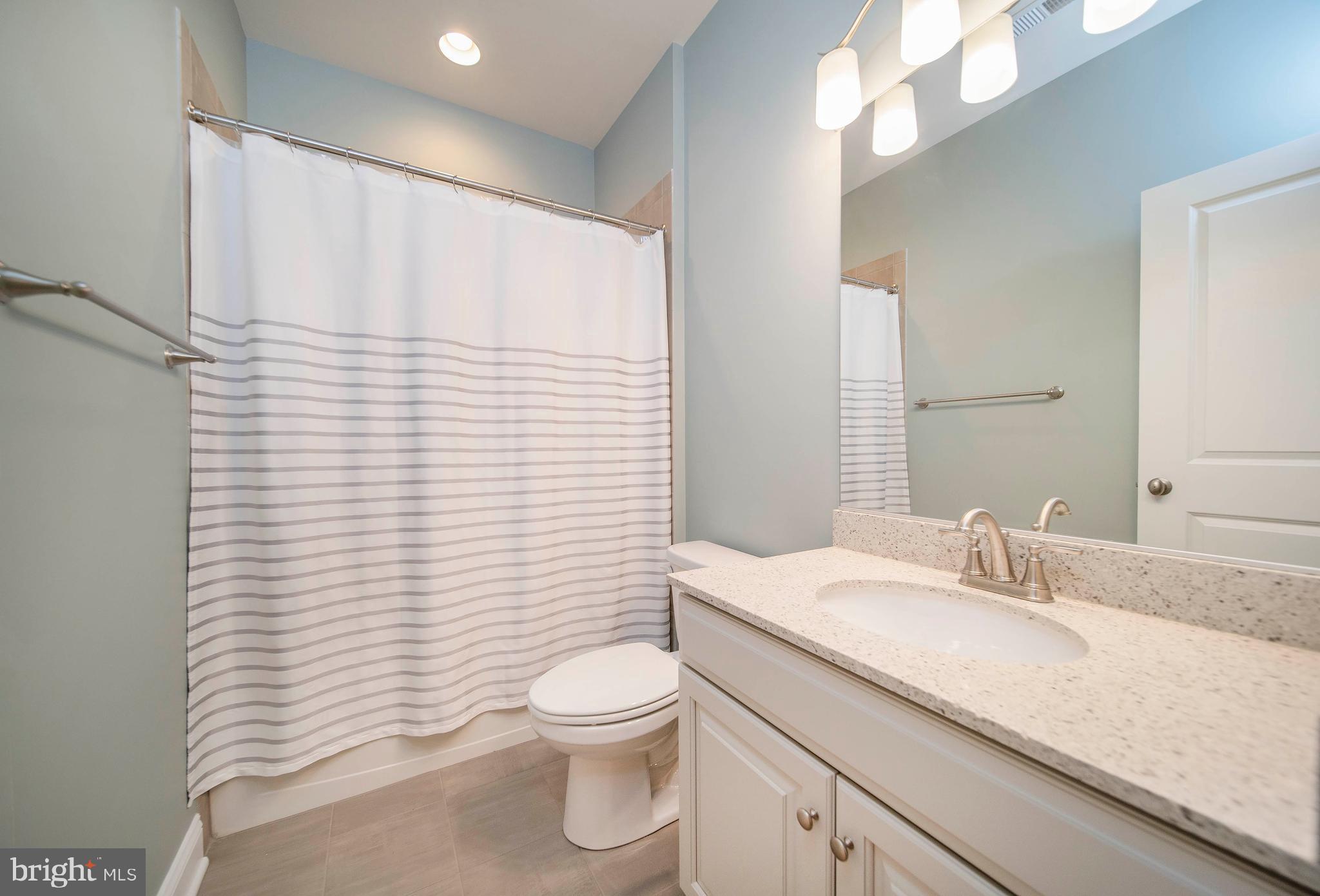 2562 Riddle Avenue Wilmington, DE 19806 - Photo 48 of 59 Hallway bathroom Upper Level