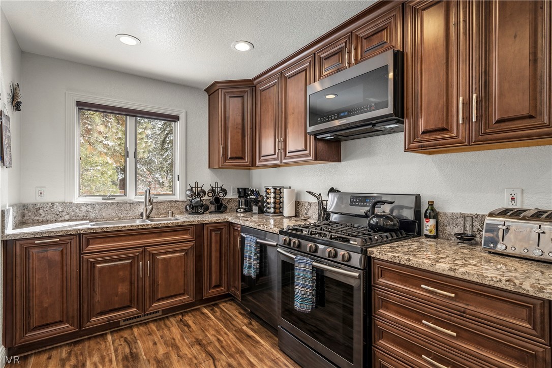 939 Incline Way, Unit 200 Incline Village, NV 89451 - Photo 4 of 27