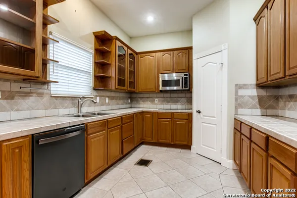 $3,950 | 120 Normandy Avenue, Alamo Heights, TX 78209