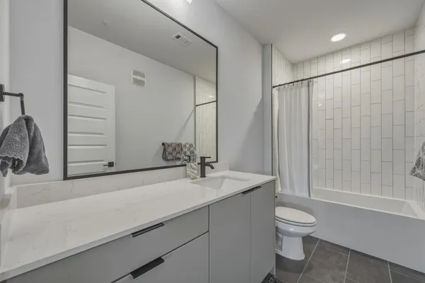 $589,000 | 2500 Longview Street, Unit 300, Austin, TX 78705