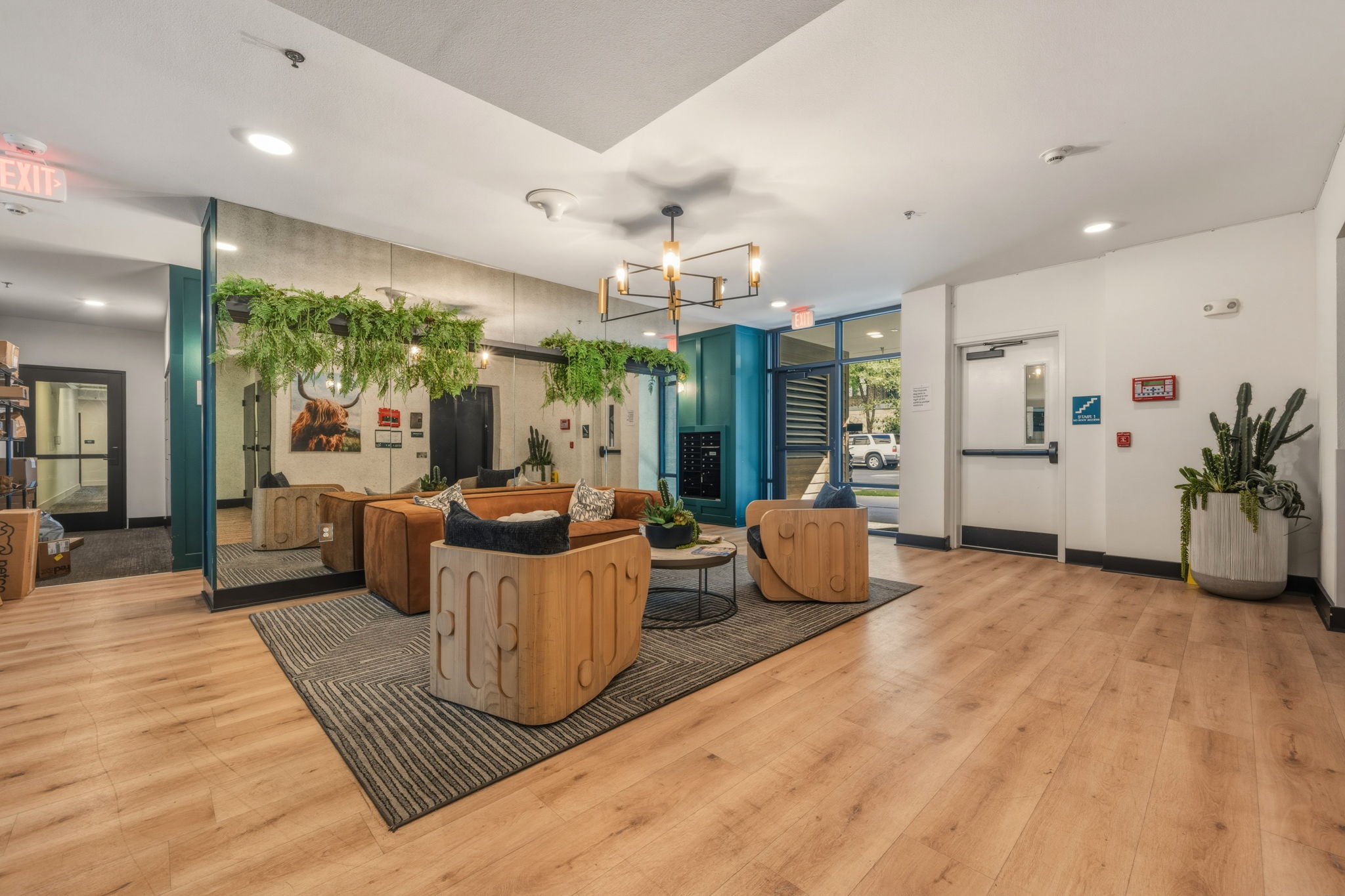 2500 Longview Street, Unit 300 Austin, TX 78705 - Photo 21 of 36 a living room with furniture