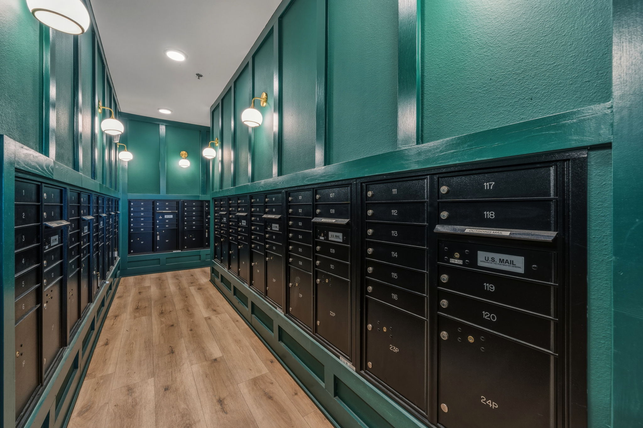 2500 Longview Street, Unit 300 Austin, TX 78705 - Photo 29 of 36 a view of locker room