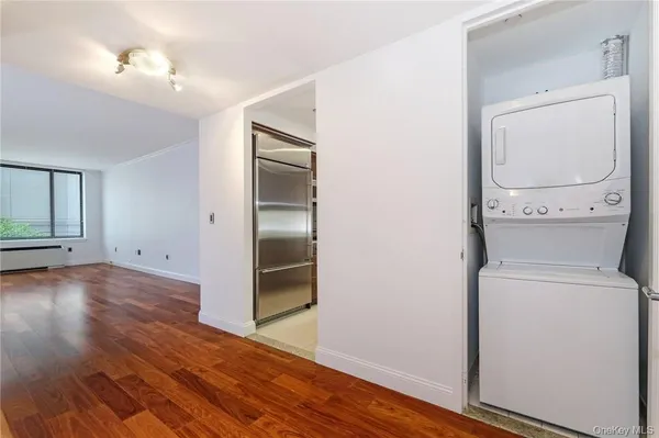$3,895 | 10 City Place, Unit 2D, White Plains, NY 10601