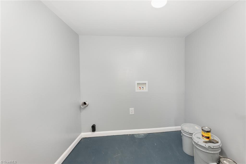 1284 River Road Stoneville, NC 27048 - Photo 15 of 26 Laundry Room inside attached garage