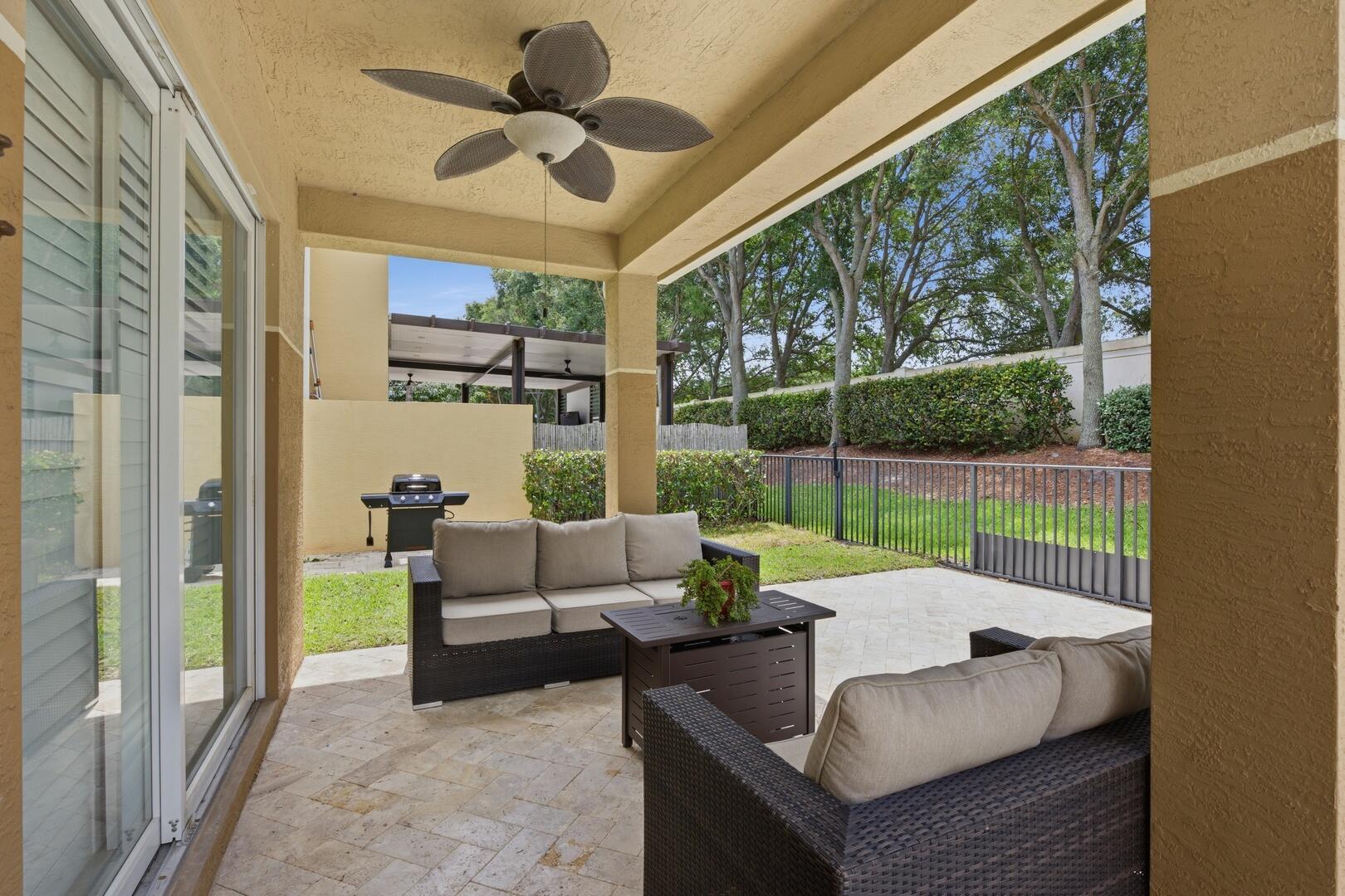 7850 Red Mahogany Road Boynton Beach, FL 33437 - Photo 4 of 40 Covered Patio